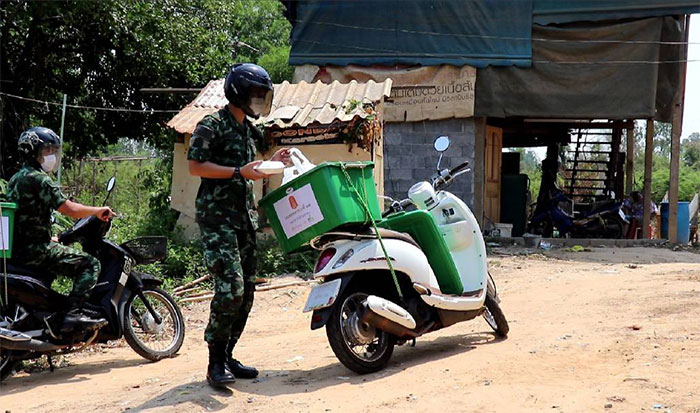 Soldier-Delivery-04.jpg