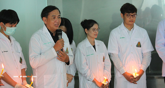 รับและส่ง-ร่างอาจารย์ใหญ่-02.jpg
