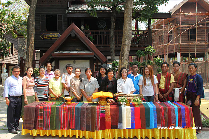 คัมภีร์ใบลาน-โบราณ-วัดมณีวนาราม-อุบล-03.jpg