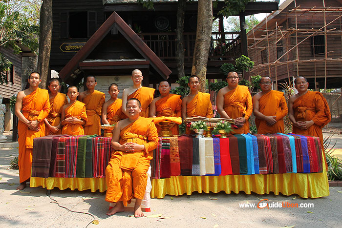 คัมภีร์ใบลาน-โบราณ-วัดมณีวนาราม-อุบล-04.jpg