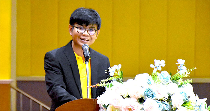 ปิยณัฐ-สร้อยคำ-02.jpg