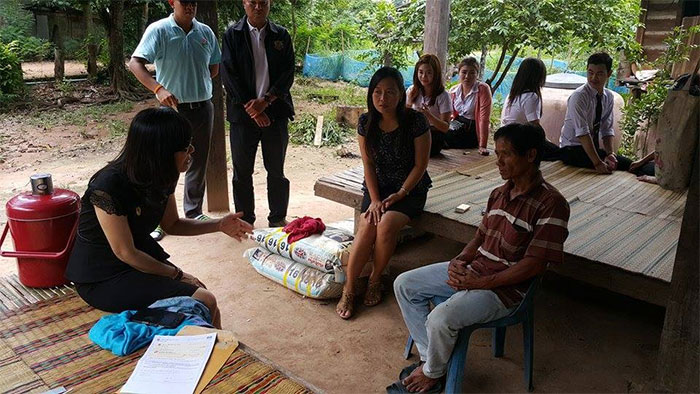 สายสมร-พรมหมเสนา-02.jpg