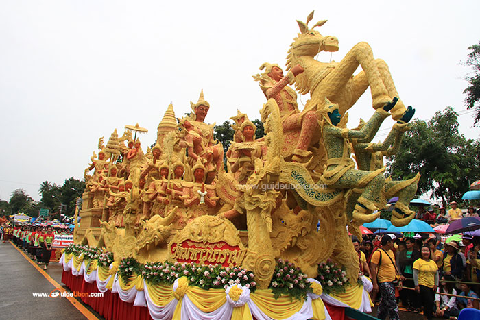 ต้นเทียนพรรษา-วัดมหาวนาราม-02.jpg