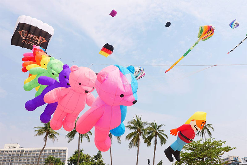 เทศกาลว่าวที่ใหญ่ที่สุดในอีสานใต้ UBON KITE FEST 2025