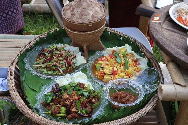 แถลงข่าวงาน “ฮีต ศรีศิลป์ กินแซ่บ มหาสงกรานต์ ถนนดอกไม้และสายน้ำ”