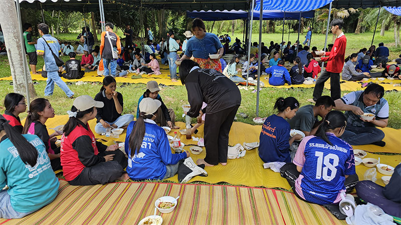 เกษตรศาสตร์ ม.อุบลฯ นำน้องใหม่เรียนรู้เชิงปฏิบัติผ่านโครงการมือเรียวรอเกี่ยวรวง ระยะที่ 1 ช่วงดำนา
