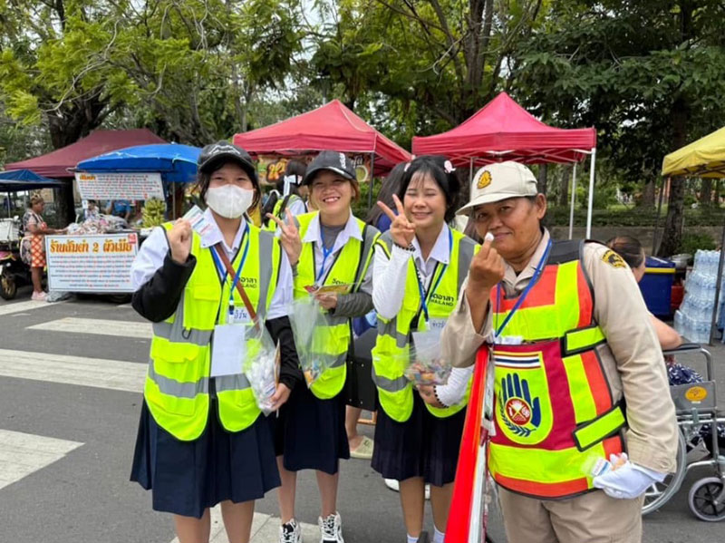 อบจ.อุบลฯ จัดตั้งโรงพยาบาลสนาม–ทีมแพทย์ฉุกเฉินครบวงจร งานแห่เทียนอุบล 2569