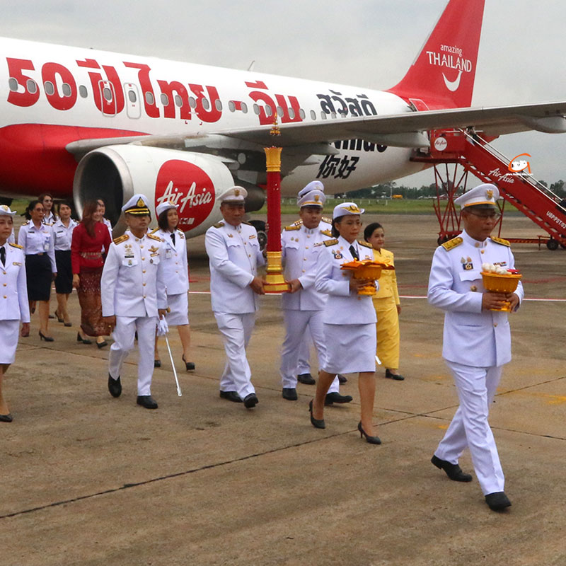 อัญเชิญเทียนพรรษาพระราชทาน และผ้าอาบน้ำฝนพระราชทาน ปี 2568