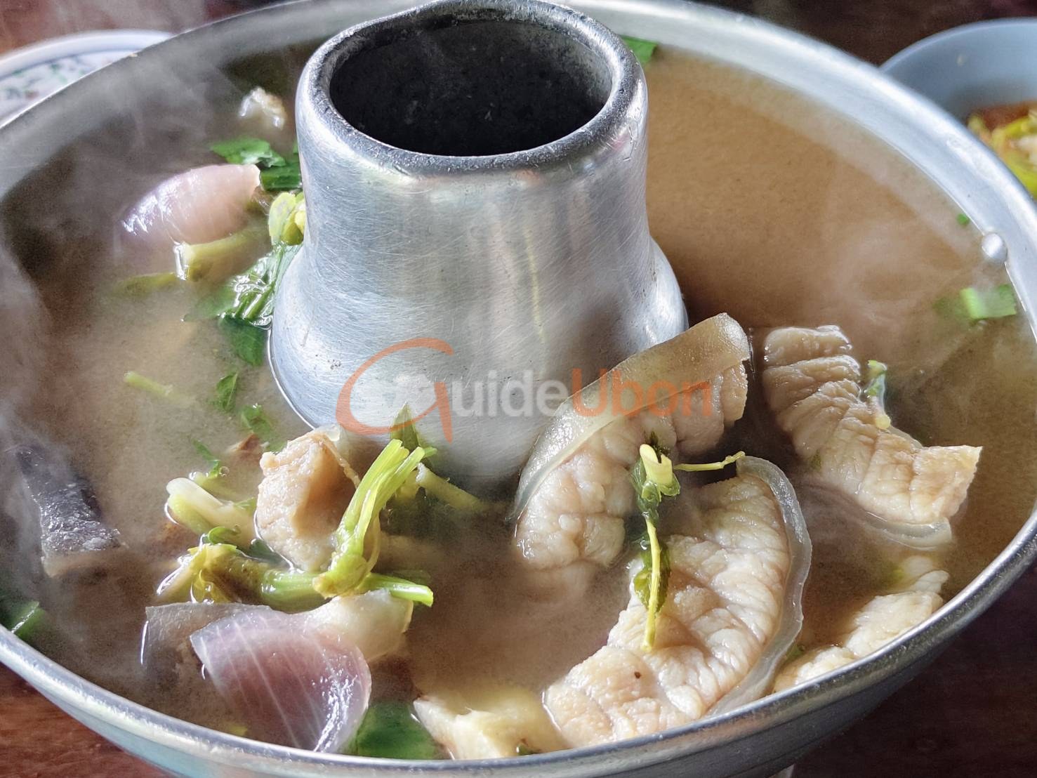 แวะชิม ท้าวคำพูไก่ย่าง อาหารอีสานพื้นบ้าน ของดีเมืองพิบูลฯ