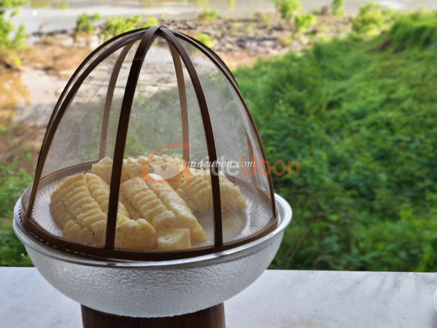 อาหารเช้าที่ทอแสง โขงเจียม เสน่ห์รสท้องถิ่นที่ชวนให้ตื่นมาชิม